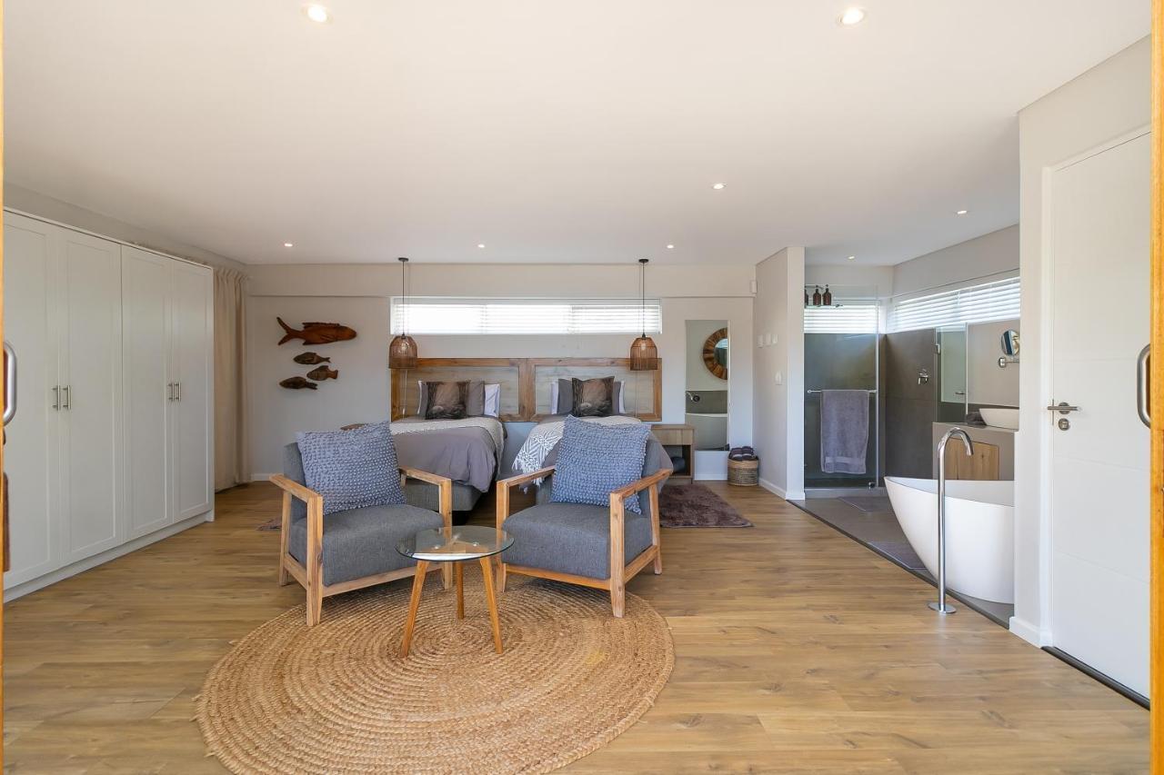 In Toto Retreat - Garden Route Hotel เซดจ์ฟิลด์ ภายนอก รูปภาพ