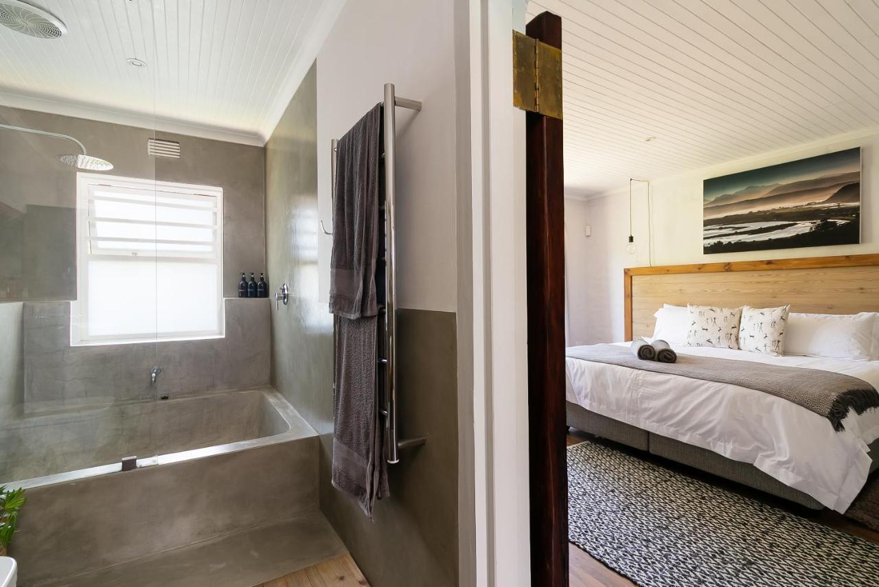 In Toto Retreat - Garden Route Hotel เซดจ์ฟิลด์ ภายนอก รูปภาพ