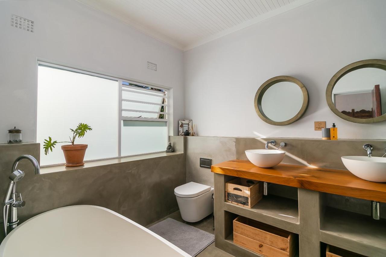 In Toto Retreat - Garden Route Hotel เซดจ์ฟิลด์ ภายนอก รูปภาพ