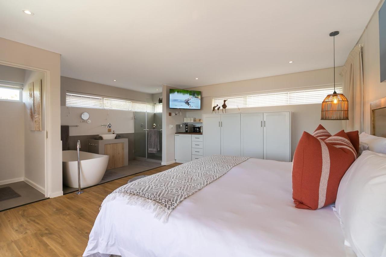 In Toto Retreat - Garden Route Hotel เซดจ์ฟิลด์ ภายนอก รูปภาพ